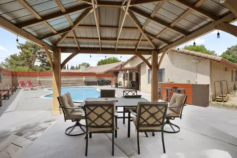 44039 Ruthron Ave, Lancaster, CA 93536 photo 23