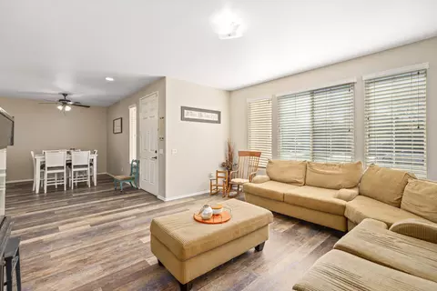 2651 E Nugent St, Lancaster, CA 93535 photo 3