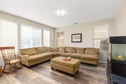 2651 E Nugent St, Lancaster, CA 93535 photo 2