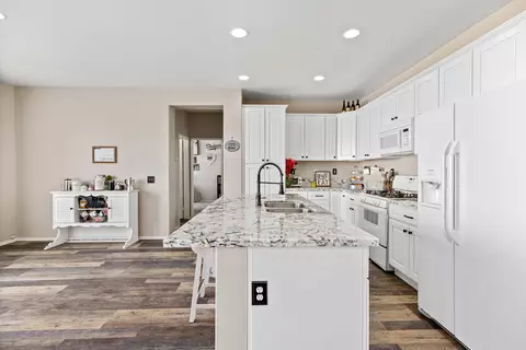 2651 E Nugent St, Lancaster, CA 93535 photo 5