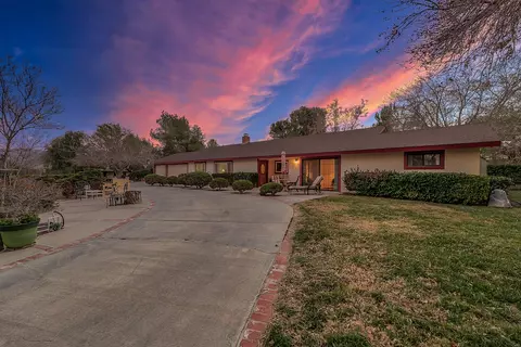 4040 9th St, Acton, CA 93510 photo 1