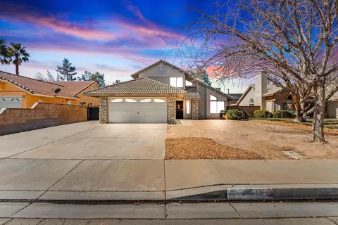 43523 E 11th St, Lancaster, CA 93535 photo 1