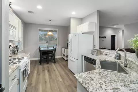 42915 Edson Ave, Lancaster, CA 93536 photo 11