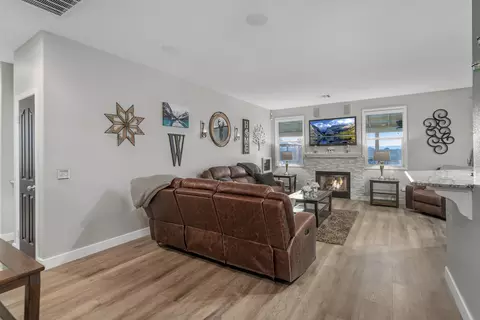 42915 Edson Ave, Lancaster, CA 93536 photo 6