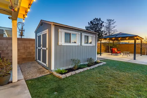 42915 Edson Ave, Lancaster, CA 93536 photo 27