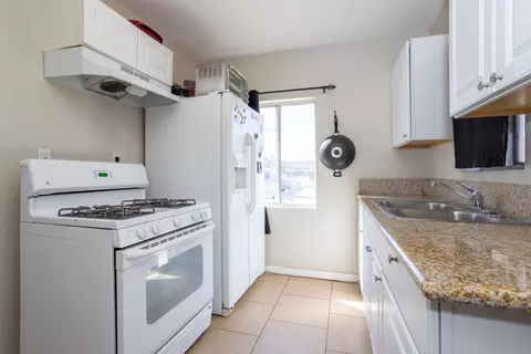 38548 E 11th St, Palmdale, CA 93550 photo 9