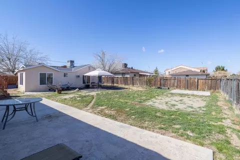 38548 E 11th St, Palmdale, CA 93550 photo 20