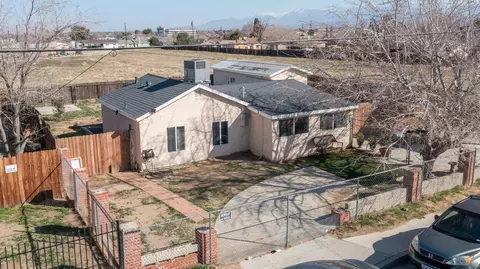 38548 E 11th St, Palmdale, CA 93550 photo 1