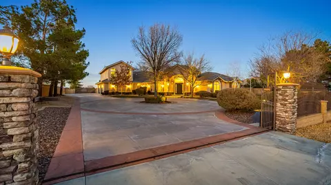 4137 Royale Cir, Lancaster, CA 93536 photo 9