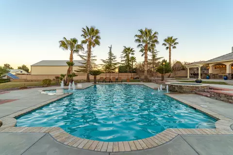 4137 Royale Cir, Lancaster, CA 93536 photo 70