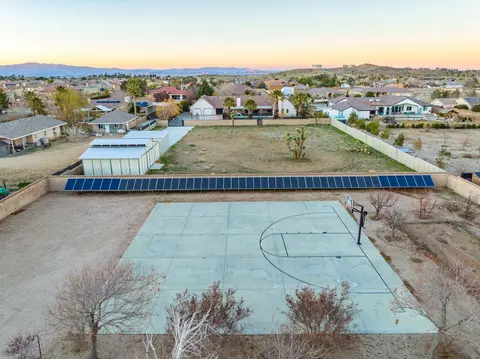 4137 Royale Cir, Lancaster, CA 93536 photo 76
