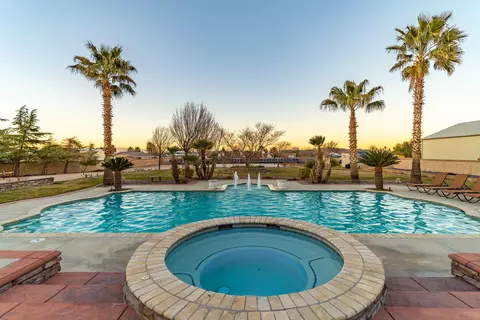 4137 Royale Cir, Lancaster, CA 93536 photo 68