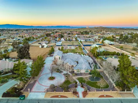4137 Royale Cir, Lancaster, CA 93536 photo 5