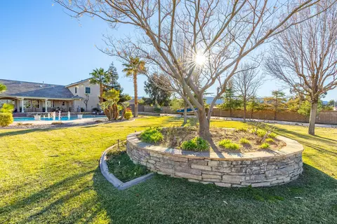 4137 Royale Cir, Lancaster, CA 93536 photo 89