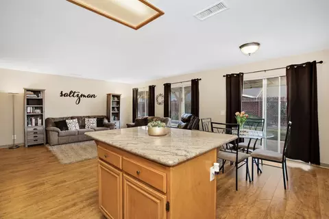 1852 Hart St, Lancaster, CA 93534 photo 5