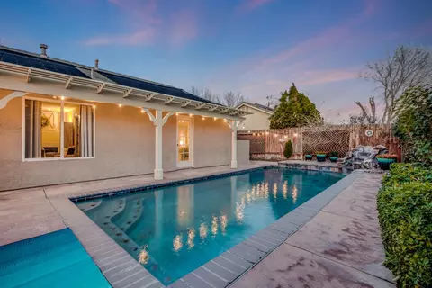 1852 Hart St, Lancaster, CA 93534 photo 4