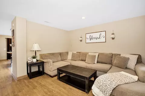 1852 Hart St, Lancaster, CA 93534 photo 18