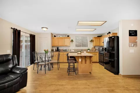 1852 Hart St, Lancaster, CA 93534 photo 24