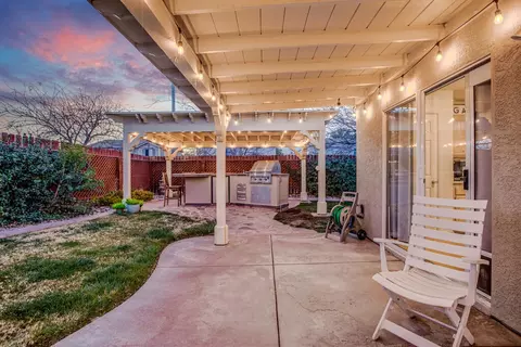 1852 Hart St, Lancaster, CA 93534 photo 57