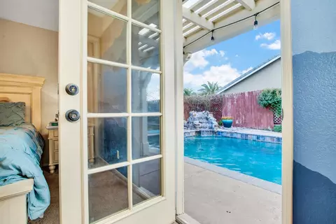 1852 Hart St, Lancaster, CA 93534 photo 17