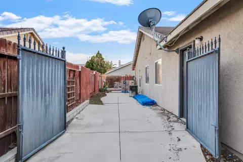 1852 Hart St, Lancaster, CA 93534 photo 51