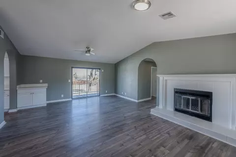 16187 Deeplake Ave, Lake Los Angeles, CA 93591 photo 5