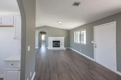 16187 Deeplake Ave, Lake Los Angeles, CA 93591 photo 12