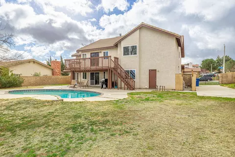 5641 Hickory St, Palmdale, CA 93551 photo 3