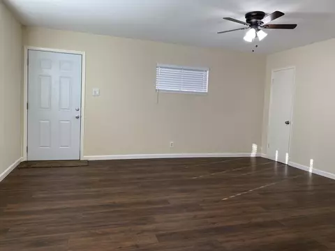 39362 E 10th St, Palmdale, CA 93550 photo 3
