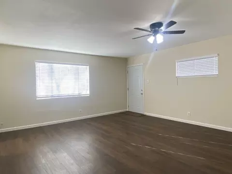39362 E 10th St, Palmdale, CA 93550 photo 4