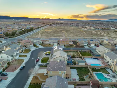 4411 Jonathon St, Lancaster, CA 93536 photo 37