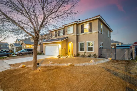 4411 Jonathon St, Lancaster, CA 93536 photo 2
