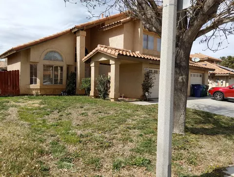 43745 Andale Ave, Lancaster, CA 93535 photo 3