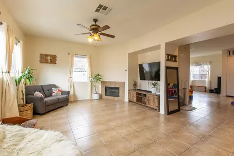1311 Wild Olive Rd, Tehachapi, CA 93561 photo 3