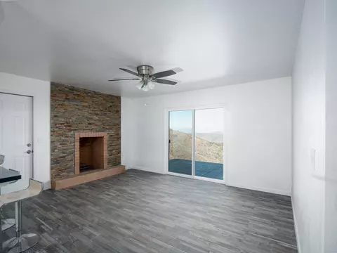 17050 Matterhorn Dr, Tehachapi, CA 93561 photo 4