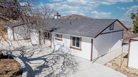17050 Matterhorn Dr, Tehachapi, CA 93561 photo 12