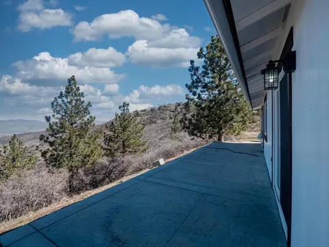 17050 Matterhorn Dr, Tehachapi, CA 93561 photo 18