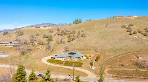 26201 Big Sky Ct, Tehachapi, CA 93561 photo 4
