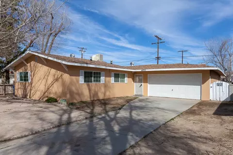 44030 Cedar Ave, Lancaster, CA 93534 photo 1