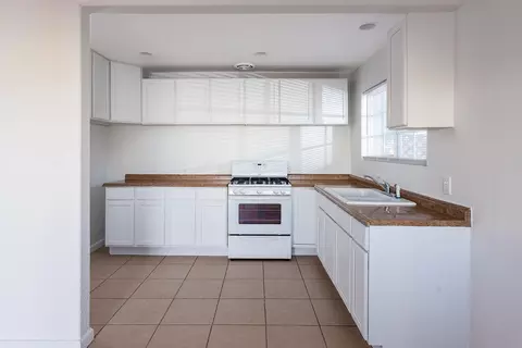 44030 Cedar Ave, Lancaster, CA 93534 photo 5