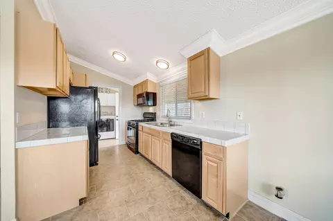 4458 Dobbs Rd, Rosamond, CA 93560 photo 7