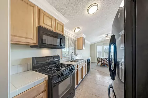 4458 Dobbs Rd, Rosamond, CA 93560 photo 10