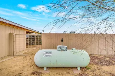 4458 Dobbs Rd, Rosamond, CA 93560 photo 35