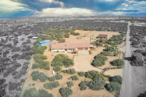 8950 Elm St, Phelan, CA 92371 photo 45
