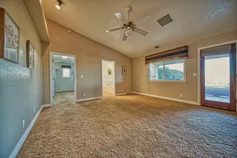 8950 Elm St, Phelan, CA 92371 photo 34