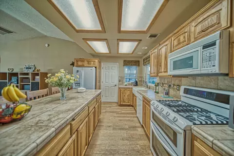 8950 Elm St, Phelan, CA 92371 photo 18