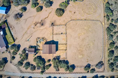 8950 Elm St, Phelan, CA 92371 photo 42