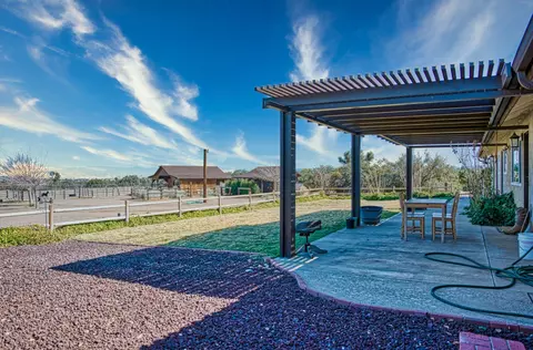 8950 Elm St, Phelan, CA 92371 photo 8