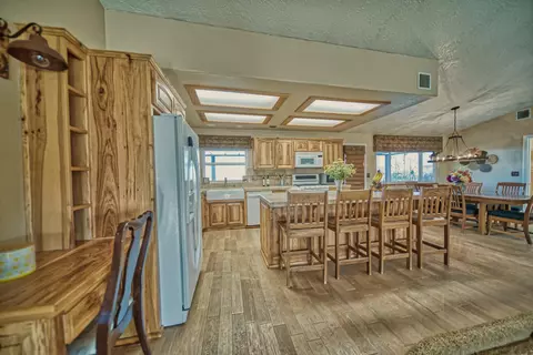 8950 Elm St, Phelan, CA 92371 photo 22