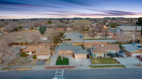44432 Andale Ave, Lancaster, CA 93535 photo 3